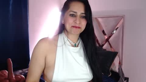 Snapshot of andrea_sexx_ chatting on January 16, 2025, 3:23 am Andrea online show from January 16, 2025, 3:23 am