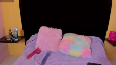 andreasilva_ online show from April 13, 2026, 7:41 pm