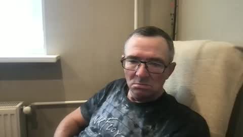 Snapshot of andreass60 chatting on November 5, 2025, 7:30 am andreass60 online show from November 5, 2025, 7:30 am