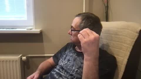 andreass60 online show from December 19, 2025, 8:10 am