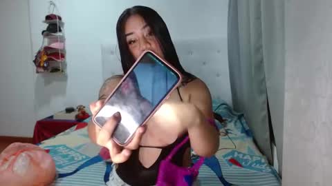 Snapshot of andrebigboobs chatting on March 3, 2025, 6:22 pm Andre online show from March 3, 2025, 6:22 pm