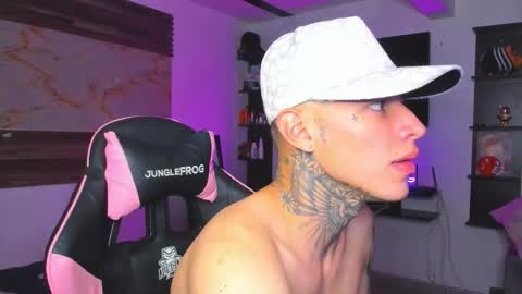 andrees_s online show from October 9, 2025, 2:31 am