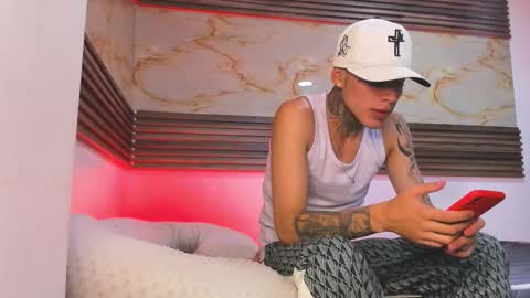 andrees_s online show from January 19, 2026, 2:04 am