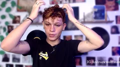 Snapshot of andreewwolffman chatting on January 20, 2025, 12:15 am Andrew online show from January 20, 2025, 12:15 am