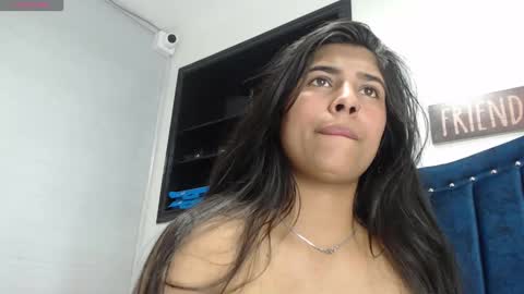 Andreina  online show from December 5, 2024, 8:11 pm