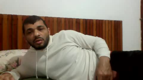 andreloko123 online show from June 14, 2026, 2:24 am