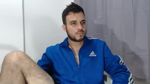 Snapshot of andres_blanco_ chatting on October 19, 2025, 6:14 am i am Andres online show from October 19, 2025, 6:14 am