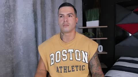 Snapshot of andres_clark chatting on January 14, 2025, 6:17 pm insta andres clark online show from January 14, 2025, 6:17 pm