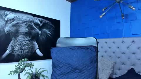 insta andres clark  online show from December 17, 2025, 5:41 pm