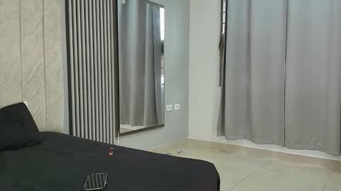 Snapshot of andres_cream chatting on October 2, 2025, 12:12 pm andres_cream online show from October 2, 2025, 12:12 pm