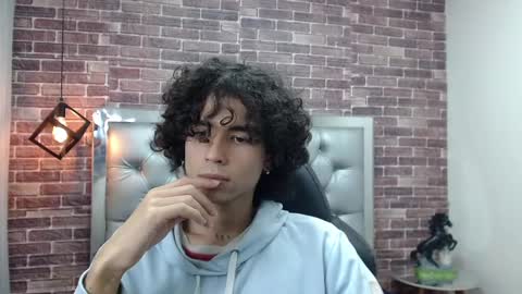 andres_ocasio online show from March 5, 2025, 3:40 pm