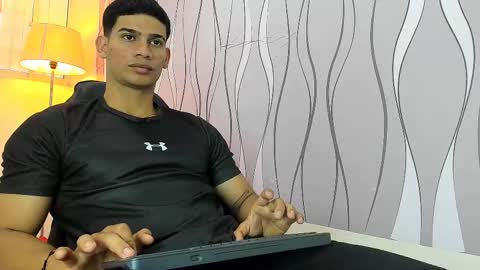 andres_stud online show from January 27, 2025, 2:24 pm