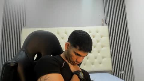 andres_stud online show from March 5, 2026, 5:03 am