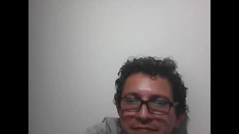 Snapshot of andresfloga chatting on September 28, 2025, 5:46 am andresfloga online show from September 28, 2025, 5:46 am