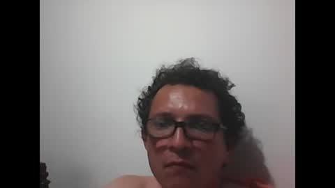 Snapshot of andresfloga chatting on October 20, 2025, 3:18 am andresfloga online show from October 20, 2025, 3:18 am