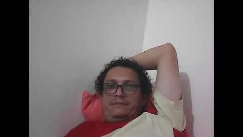 Snapshot of andresfloga chatting on December 1, 2025, 6:13 pm andresfloga online show from December 1, 2025, 6:13 pm