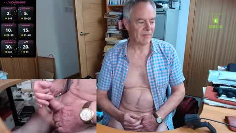 Andrew online show from October 5, 2025, 1:53 pm