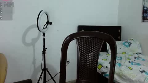 Snapshot of andrew_ag chatting on February 28, 2025, 11:45 pm Andrew G online show from February 28, 2025, 11:45 pm