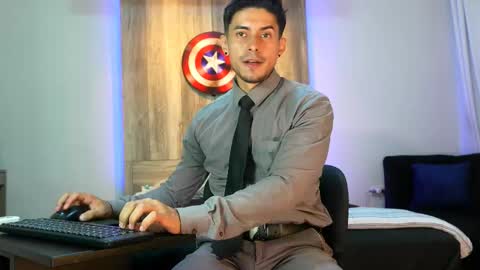 Andrew online show from March 9, 2025, 2:50 am