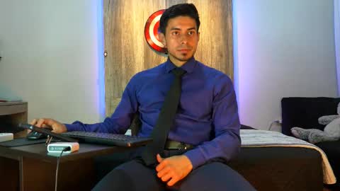 Andrew online show from January 11, 2026, 7:13 am