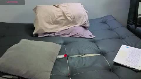 Snapshot of andrew_hot_999 chatting on October 30, 2025, 2:35 am Andrew online show from October 30, 2025, 2:35 am