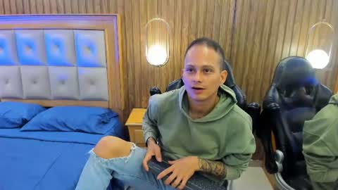 andrew online show from July 20, 2026, 4:42 pm