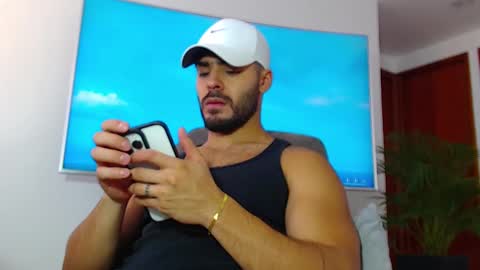 Snapshot of andrew_west_ chatting on January 15, 2025, 8:48 pm ANDREW WEST online show from January 15, 2025, 8:48 pm