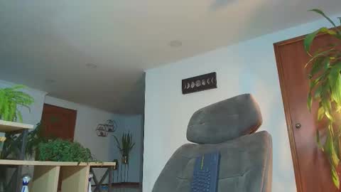 ANDREW WEST online show from November 19, 2025, 12:43 am