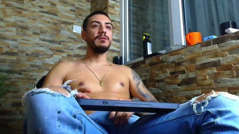 Snapshot of andrewbanner chatting on January 9, 2025, 4:41 am MasterRomania online show from January 9, 2025, 4:41 am