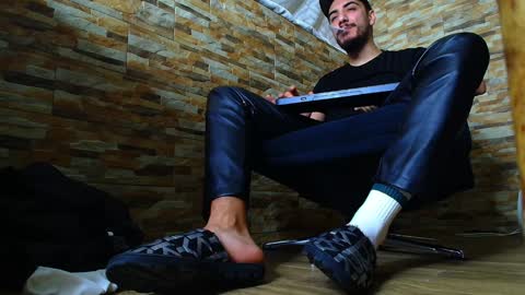 Snapshot of andrewbanner chatting on January 10, 2025, 5:26 am MasterRomania online show from January 10, 2025, 5:26 am