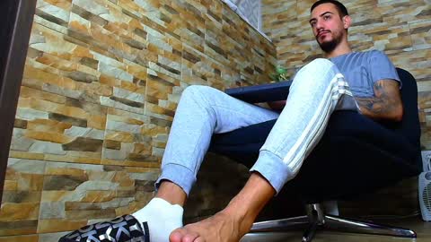 Snapshot of andrewbanner chatting on January 11, 2025, 5:10 am MasterRomania online show from January 11, 2025, 5:10 am