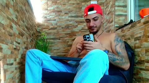 Snapshot of andrewbanner chatting on January 19, 2025, 9:01 am MasterRomania online show from January 19, 2025, 9:01 am