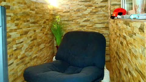 Snapshot of andrewbanner chatting on January 20, 2025, 7:47 am MasterRomania online show from January 20, 2025, 7:47 am