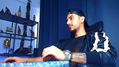 Snapshot of andrewbanner chatting on February 7, 2025, 8:22 am MasterRomania online show from February 7, 2025, 8:22 am