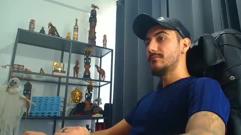 Snapshot of andrewbanner chatting on February 21, 2025, 9:34 am MasterRomania online show from February 21, 2025, 9:34 am