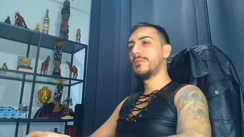 Snapshot of andrewbanner chatting on March 3, 2025, 5:20 am MasterRomania online show from March 3, 2025, 5:20 am