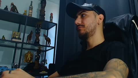 Snapshot of andrewbanner chatting on March 4, 2025, 6:15 am MasterRomania online show from March 4, 2025, 6:15 am