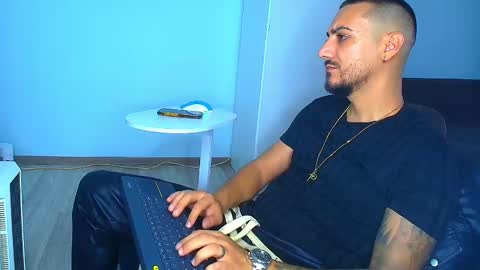 Snapshot of andrewbanner chatting on September 26, 2025, 5:22 am MasterRomania online show from September 26, 2025, 5:22 am