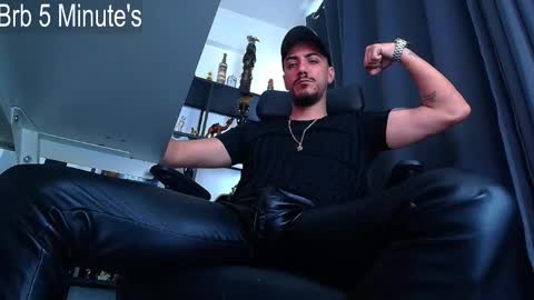 Snapshot of andrewbanner chatting on October 3, 2025, 5:37 am MasterRomania online show from October 3, 2025, 5:37 am