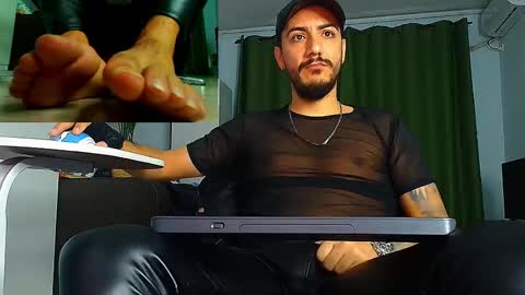 Snapshot of andrewbanner chatting on November 6, 2025, 6:03 am MasterRomania online show from November 6, 2025, 6:03 am