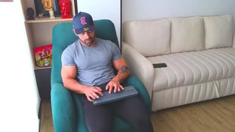 Snapshot of andrewfame chatting on January 28, 2025, 5:14 pm Andrew online show from January 28, 2025, 5:14 pm