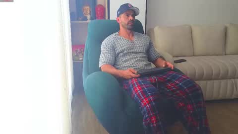 Snapshot of andrewfame chatting on March 1, 2025, 1:40 pm Andrew online show from March 1, 2025, 1:40 pm