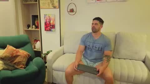 Andrew online show from March 31, 2026, 2:35 am