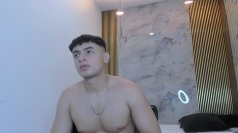 Andrewlamar21 online show from December 17, 2024, 5:04 pm