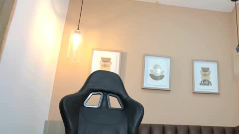 Andrewlamar21 online show from December 24, 2024, 5:34 pm