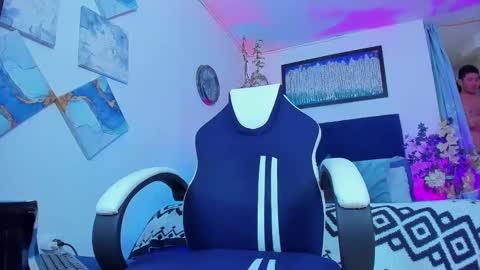 Snapshot of andrewstelee chatting on February 21, 2025, 10:07 am andrewstelee online show from February 21, 2025, 10:07 am