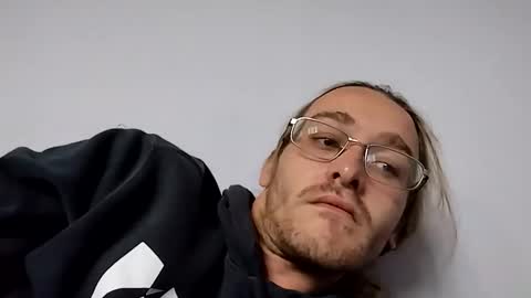 Snapshot of andrewwhitby chatting on September 20, 2025, 12:50 pm andrewwhitby online show from September 20, 2025, 12:50 pm