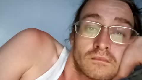 Snapshot of andrewwhitby chatting on June 23, 2026, 4:43 am andrewwhitby online show from June 23, 2026, 4:43 am