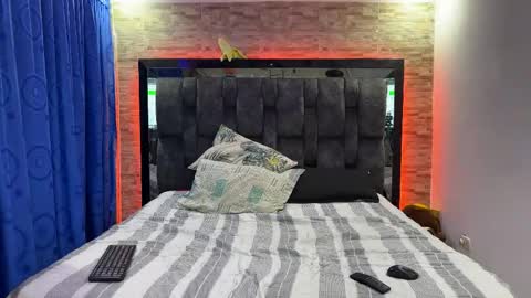 Snapshot of andrezukii chatting on October 31, 2025, 2:01 am Andresuki online show from October 31, 2025, 2:01 am