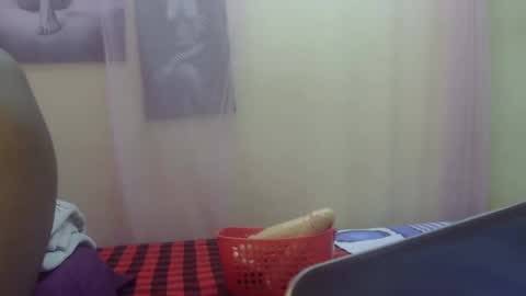 Snapshot of andrian_ chatting on February 27, 2025, 10:04 am Andrian online show from February 27, 2025, 10:04 am